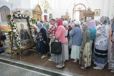 К причастию в день праздника